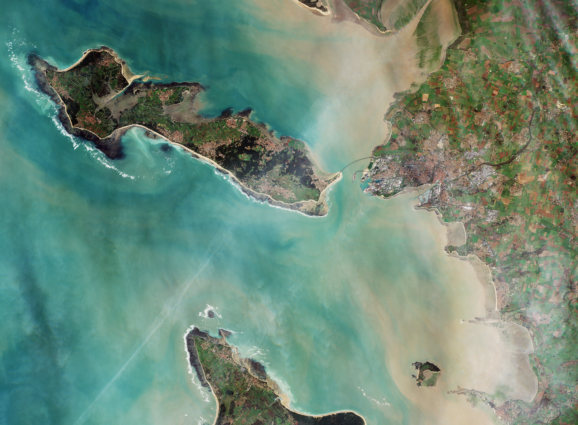 France - La Rochelle et l'Île de Ré en satellite