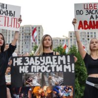 Bélarus : plus de 100 000 personnes contraintes à l’exil