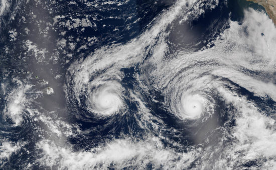 Pacifique - Ouragans Madeline et Lester sur la même image satellite